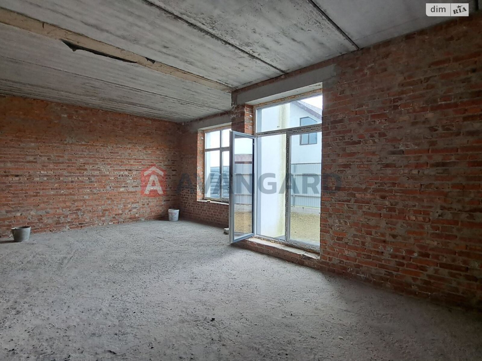 двоповерховий будинок, 296 кв. м, кирпич. Продаж у Осещині фото 1