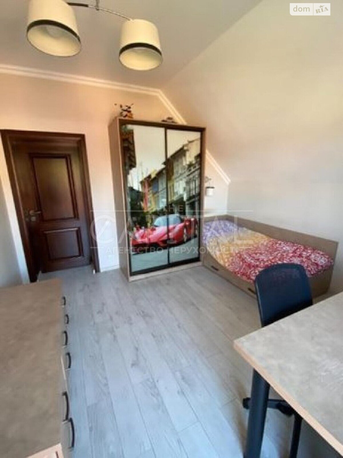 триповерховий будинок, 420 кв. м, цегла. Продаж у Лебедівці фото 1 триповерховий будинок, 420 кв. м, цегла. Продаж у Лебедівці фото 1