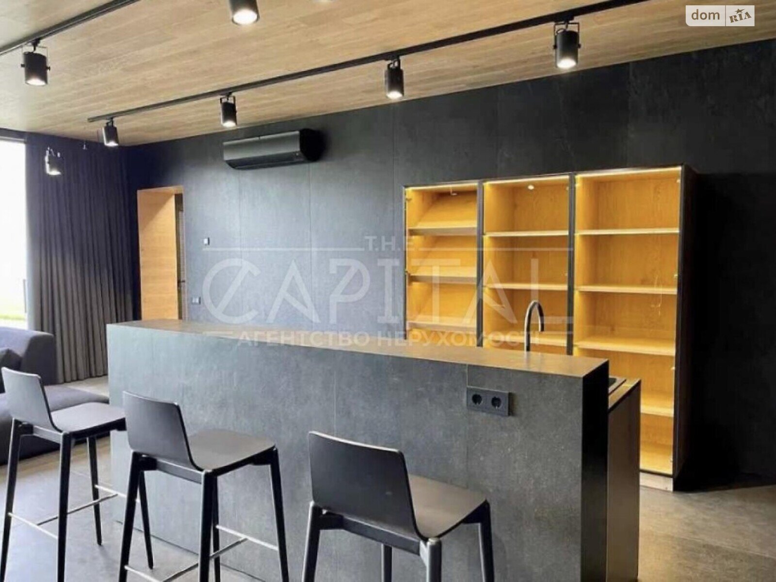 двоповерховий будинок, 280 кв. м, цегла. Продаж у Лютіжі фото 1 двоповерховий будинок, 280 кв. м, цегла. Продаж у Лютіжі фото 1
