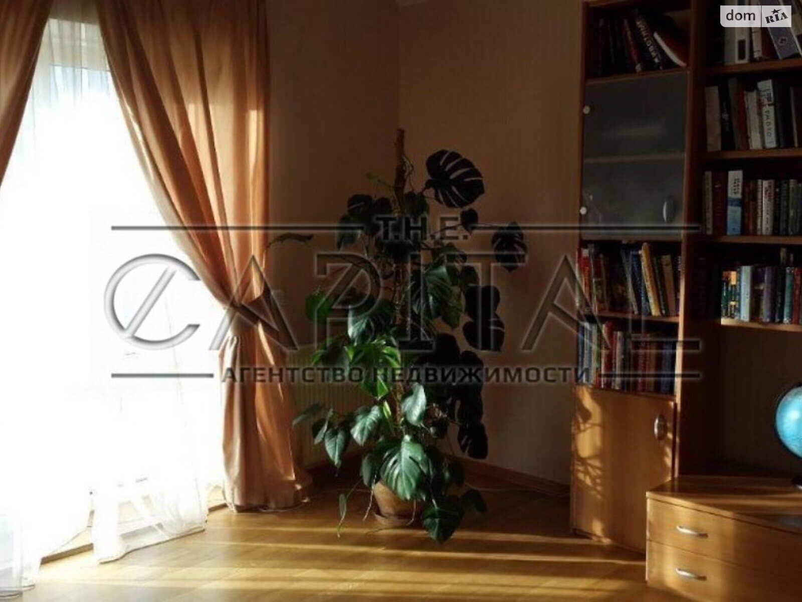 двоповерховий будинок, 205 кв. м, цегла. Продаж у Нових Петрівцях фото 1 двоповерховий будинок, 205 кв. м, цегла. Продаж у Нових Петрівцях фото 1