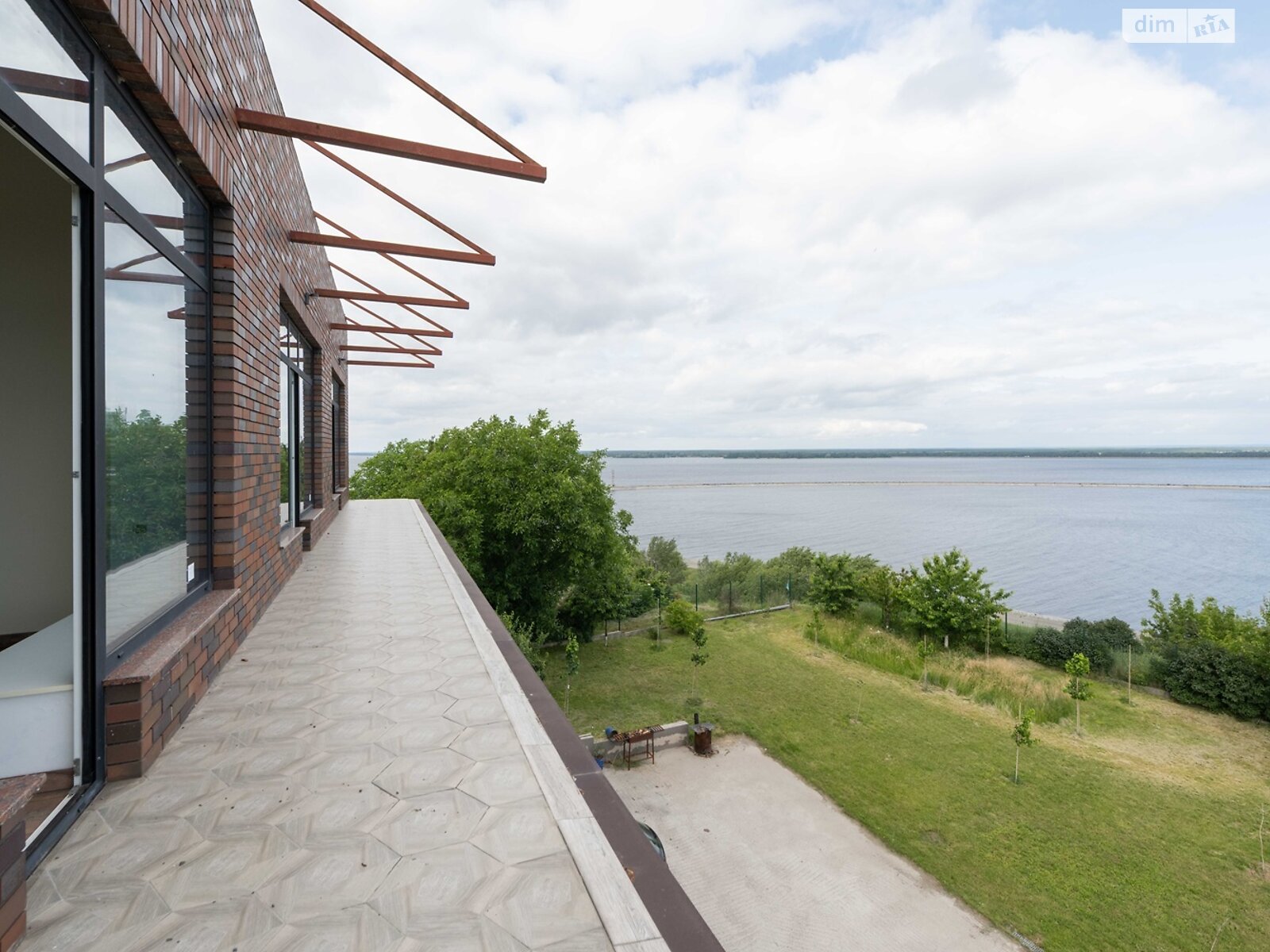 двоповерховий будинок з опаленням, 1035 кв. м, цегла. Продаж в Вишгороді, район Вишгород фото 1 двоповерховий будинок з опаленням, 1035 кв. м, цегла. Продаж в Вишгороді, район Вишгород фото 1
