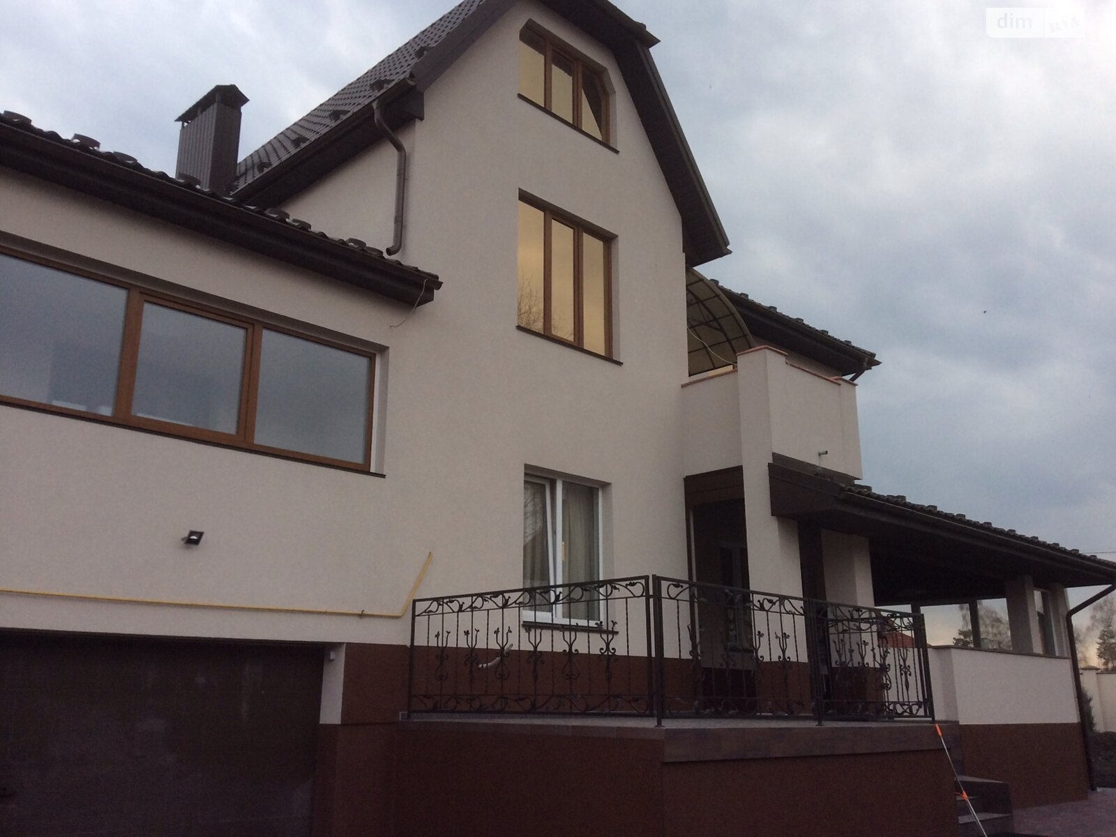 двухэтажный дом с верандой, 350 кв. м, пеноблок. Продажа в Вышгороде район Вышгород фото 1