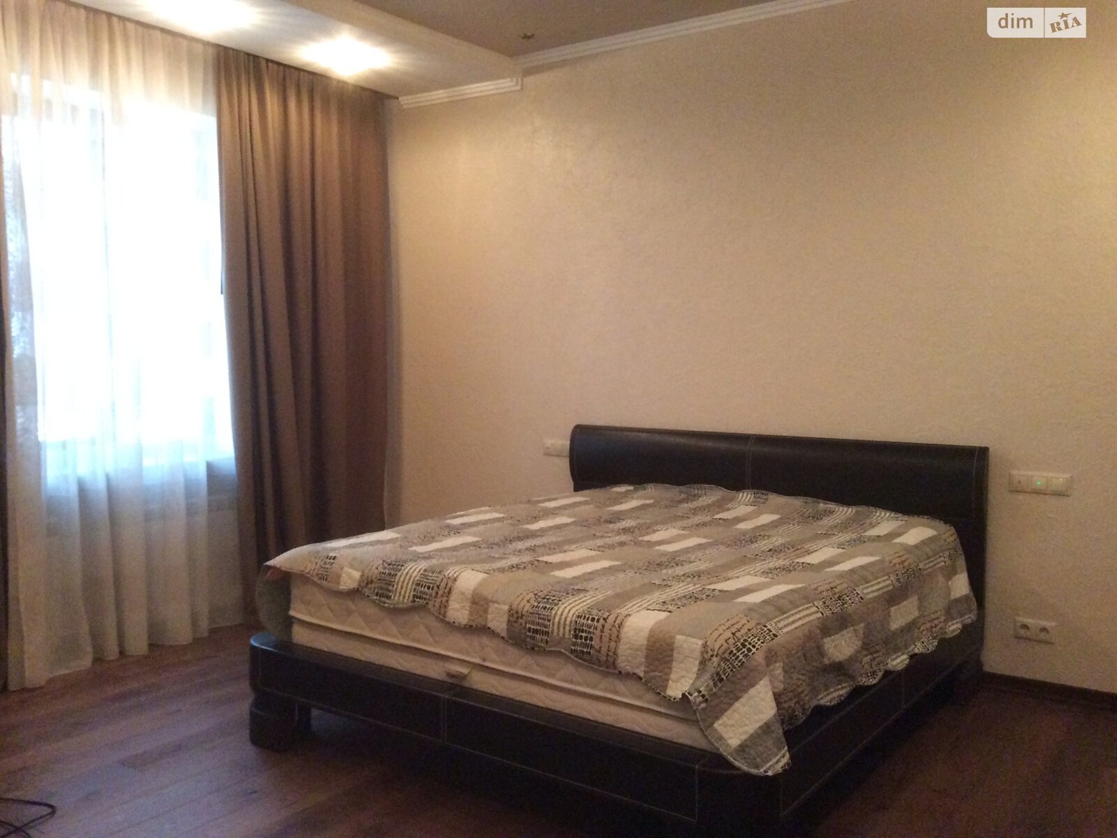 двухэтажный дом с верандой, 350 кв. м, пеноблок. Продажа в Вышгороде район Вышгород фото 1