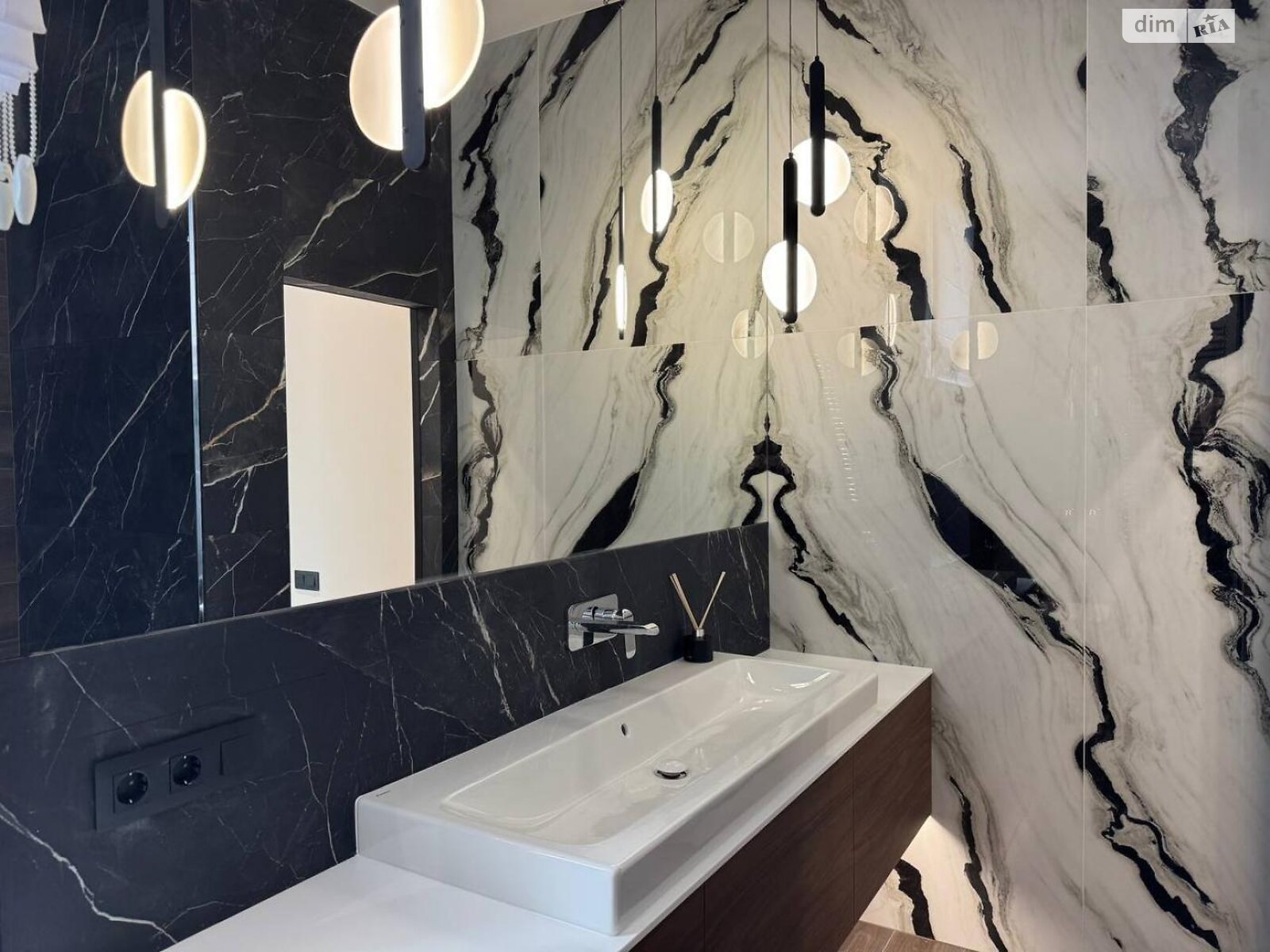 двухэтажный дом, 277 кв. м, кирпич. Продажа в Вышгороде район Вышгород фото 1