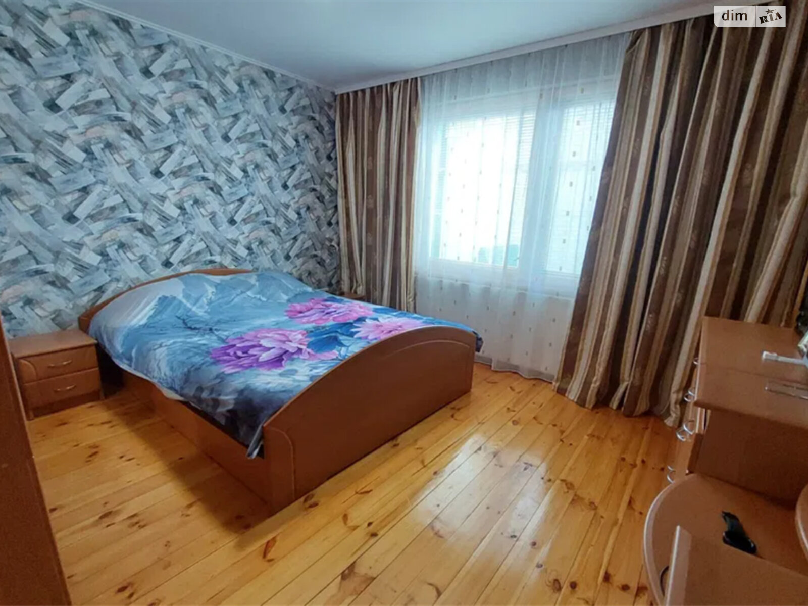 трехэтажный дом с верандой, 130 кв. м, кирпич. Продажа в Высоком фото 1 трехэтажный дом с верандой, 130 кв. м, кирпич. Продажа в Высоком фото 1