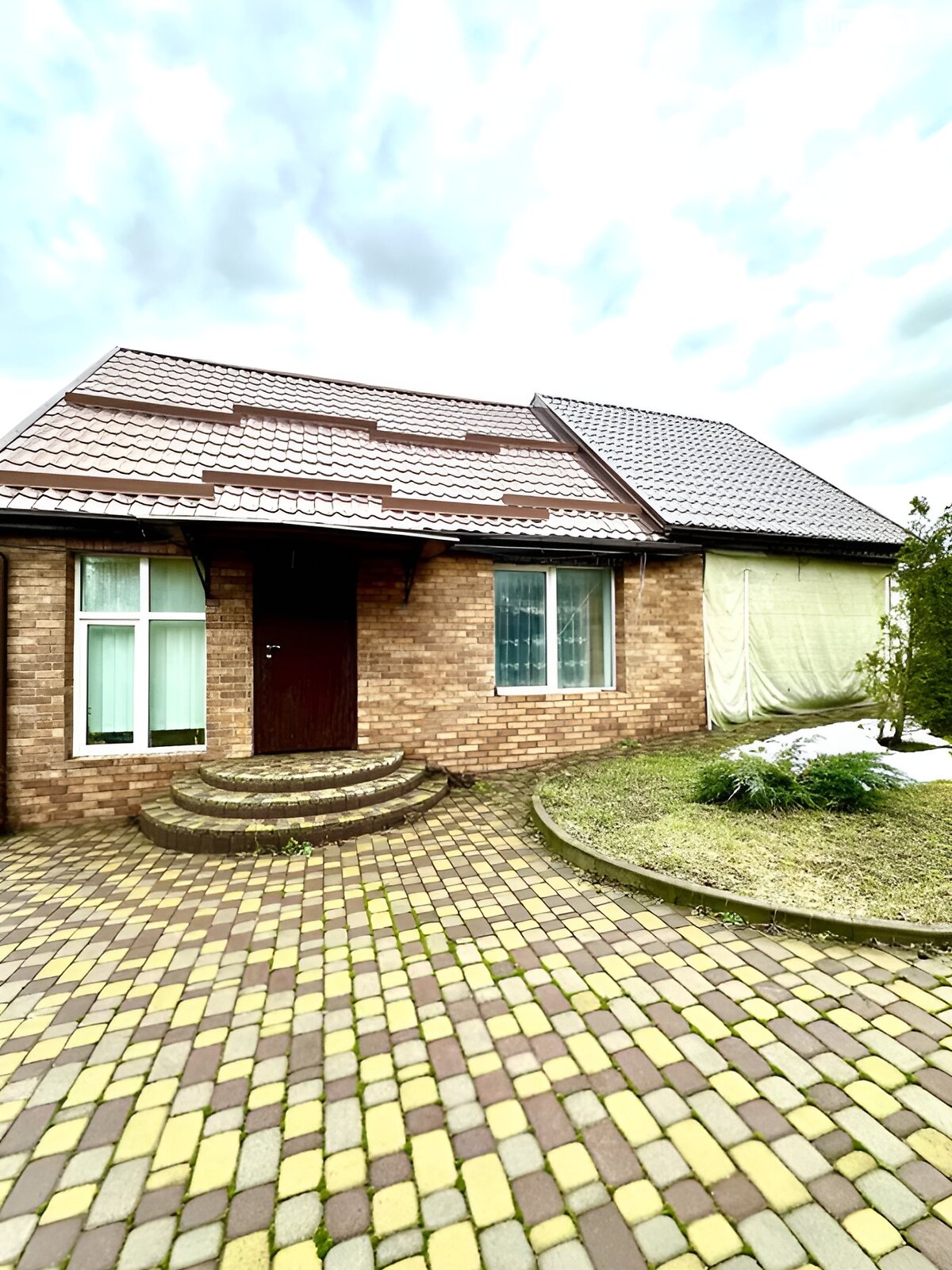 двоповерховий будинок з мансардою, 145 кв. м, цегла. Продаж у Високому фото 1 двоповерховий будинок з мансардою, 145 кв. м, цегла. Продаж у Високому фото 1