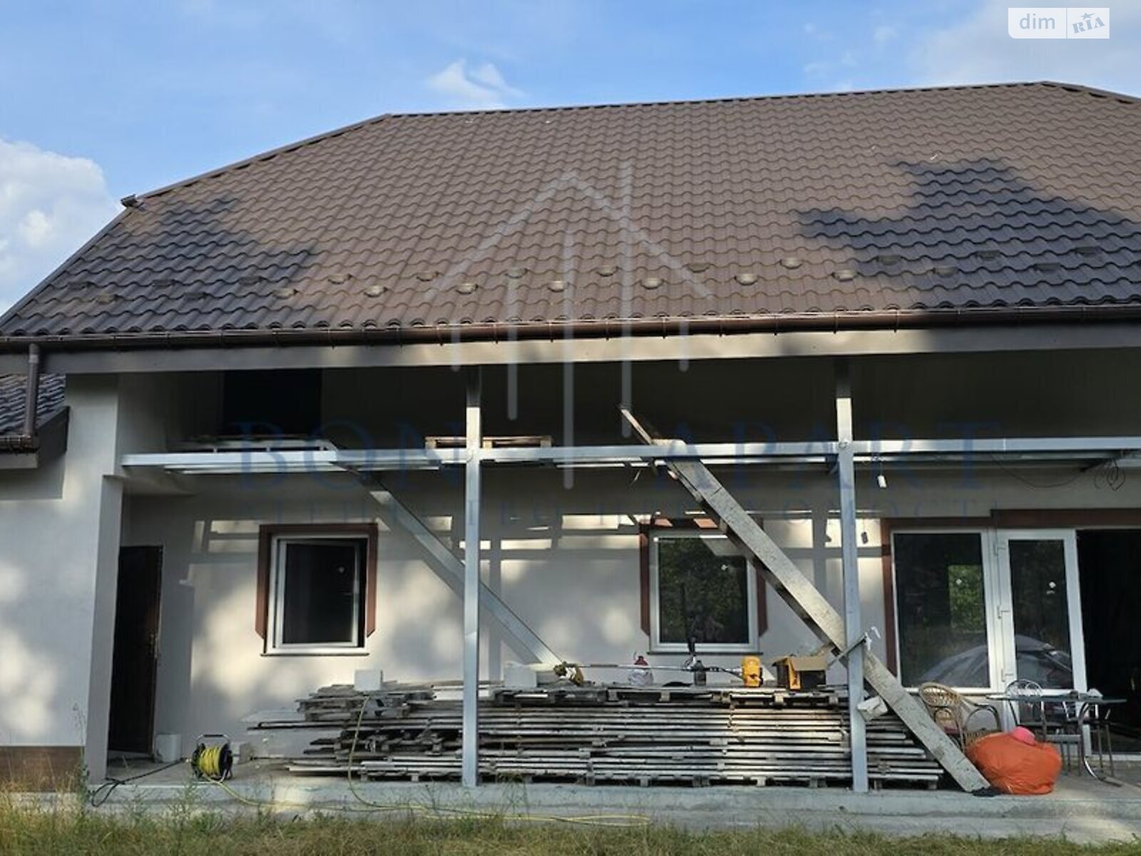 двухэтажный дом с мансардой, 135 кв. м, газобетон. Продажа в Высшей Дубечне фото 1