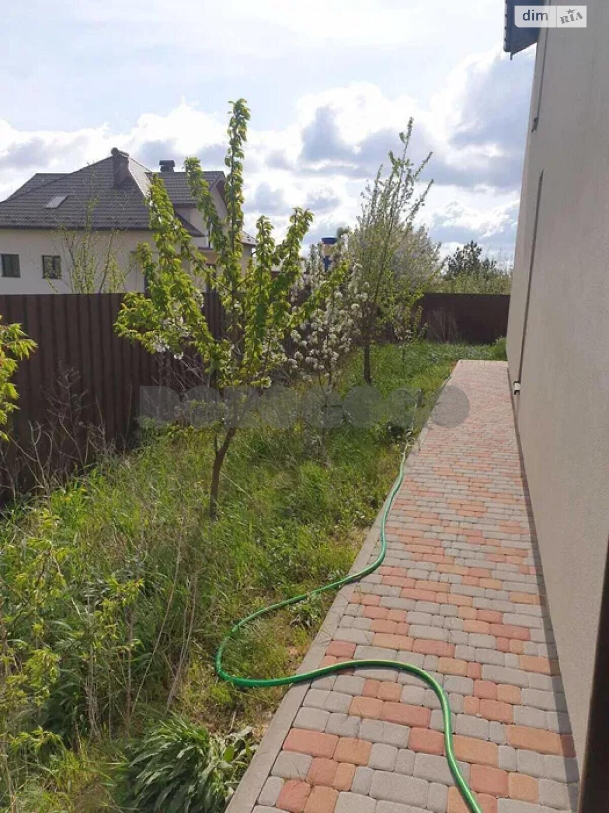 двухэтажный дом, 120 кв. м, кирпич. Продажа в Яблоновке фото 1 двухэтажный дом, 120 кв. м, кирпич. Продажа в Яблоновке фото 1