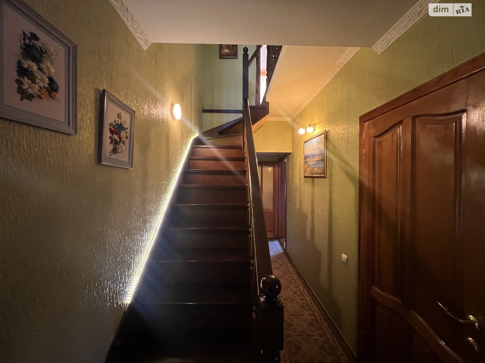 двоповерховий будинок з гаражем, 298.4 кв. м, цегла. Продаж в Яготині, район Яготин фото 1 двоповерховий будинок з гаражем, 298.4 кв. м, цегла. Продаж в Яготині, район Яготин фото 1