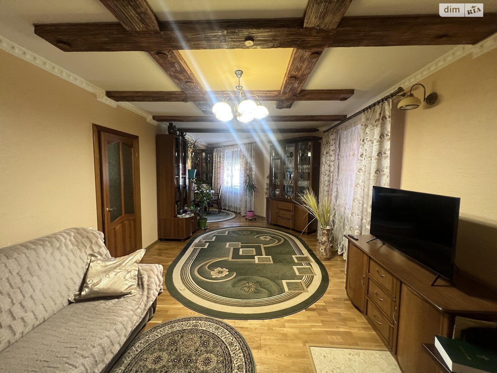 двоповерховий будинок з гаражем, 298.4 кв. м, цегла. Продаж в Яготині, район Яготин фото 1 двоповерховий будинок з гаражем, 298.4 кв. м, цегла. Продаж в Яготині, район Яготин фото 1