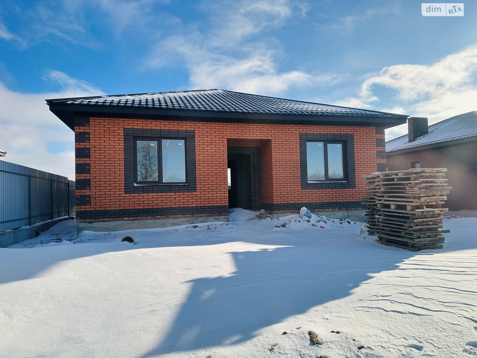 одноэтажный дом, 95 кв. м, кирпич. Продажа в Якушинцах фото 1 одноэтажный дом, 95 кв. м, кирпич. Продажа в Якушинцах фото 1
