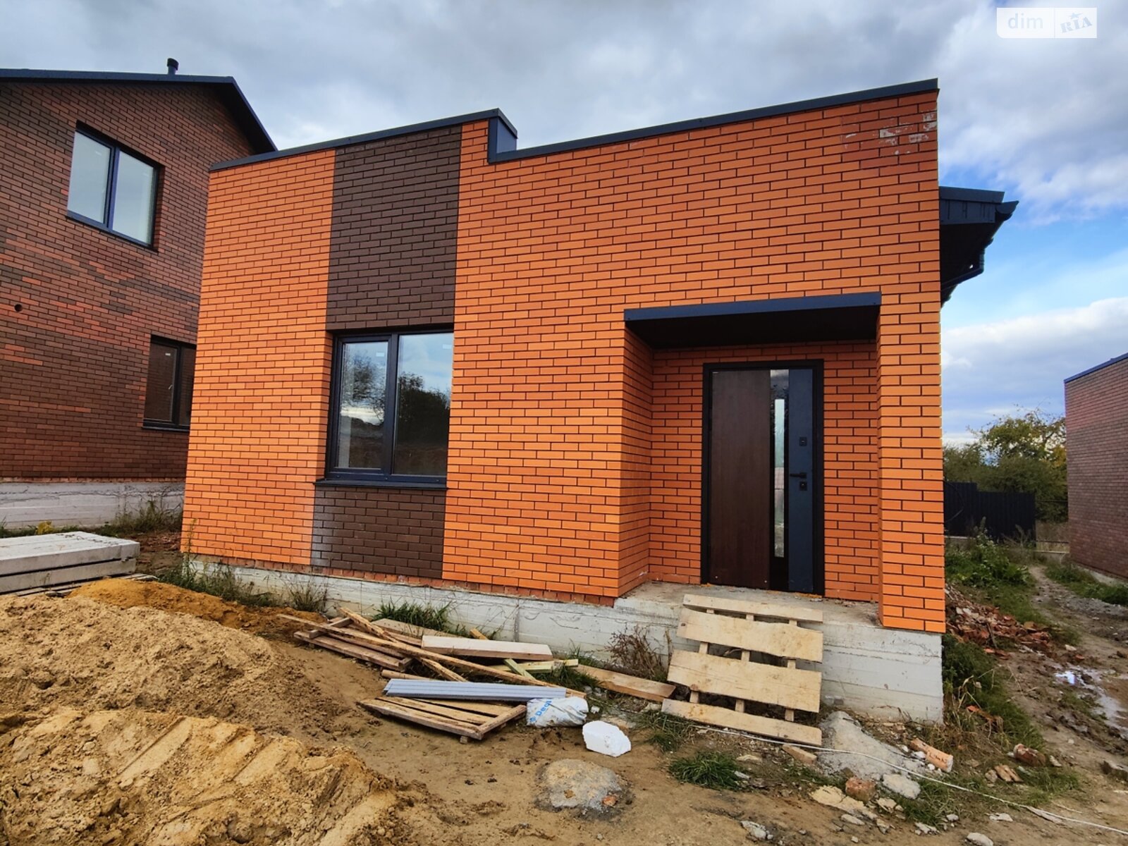 одноповерховий будинок, 80 кв. м, цегла. Продаж у Якушинцях фото 1