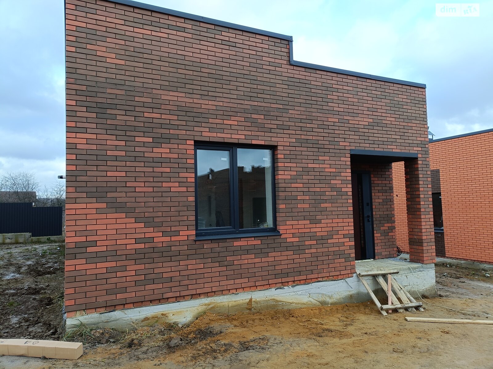 одноэтажный дом, 80 кв. м, кирпич. Продажа в Якушинцах фото 1