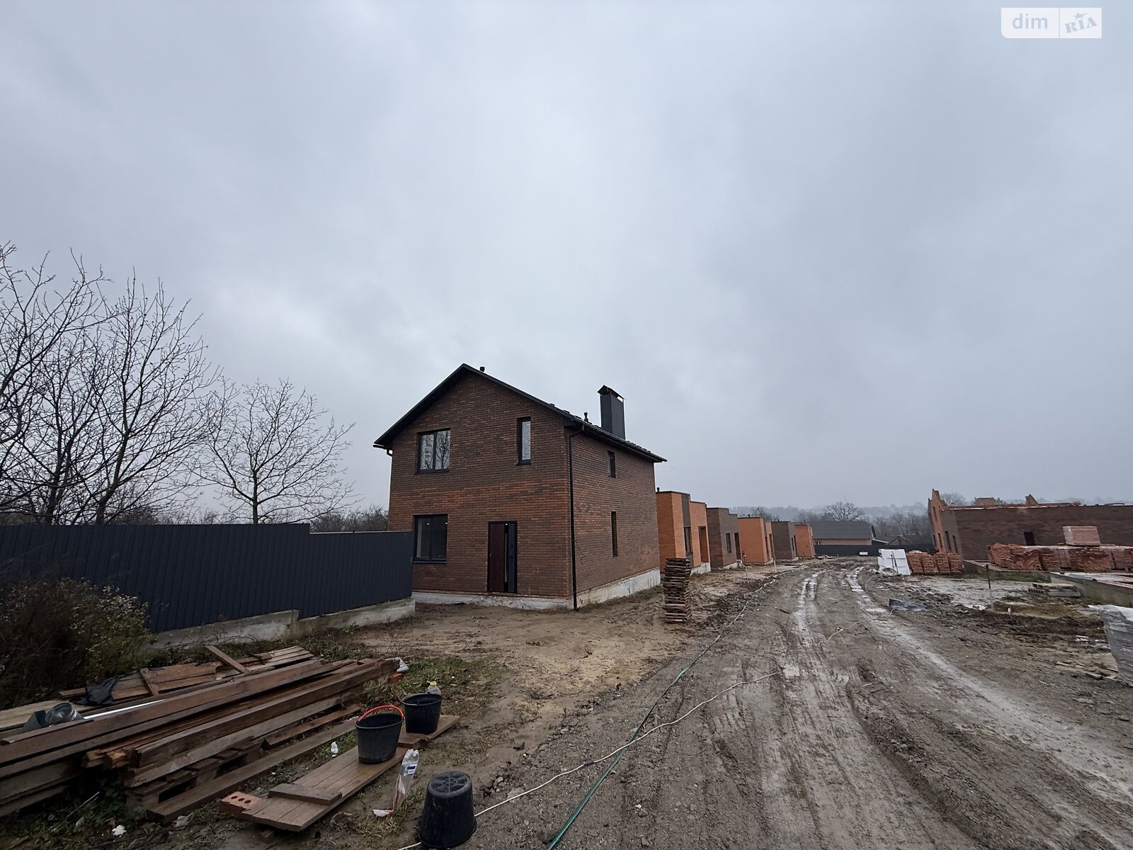 двухэтажный дом, 105 кв. м, кирпич. Продажа в Якушинцах фото 1