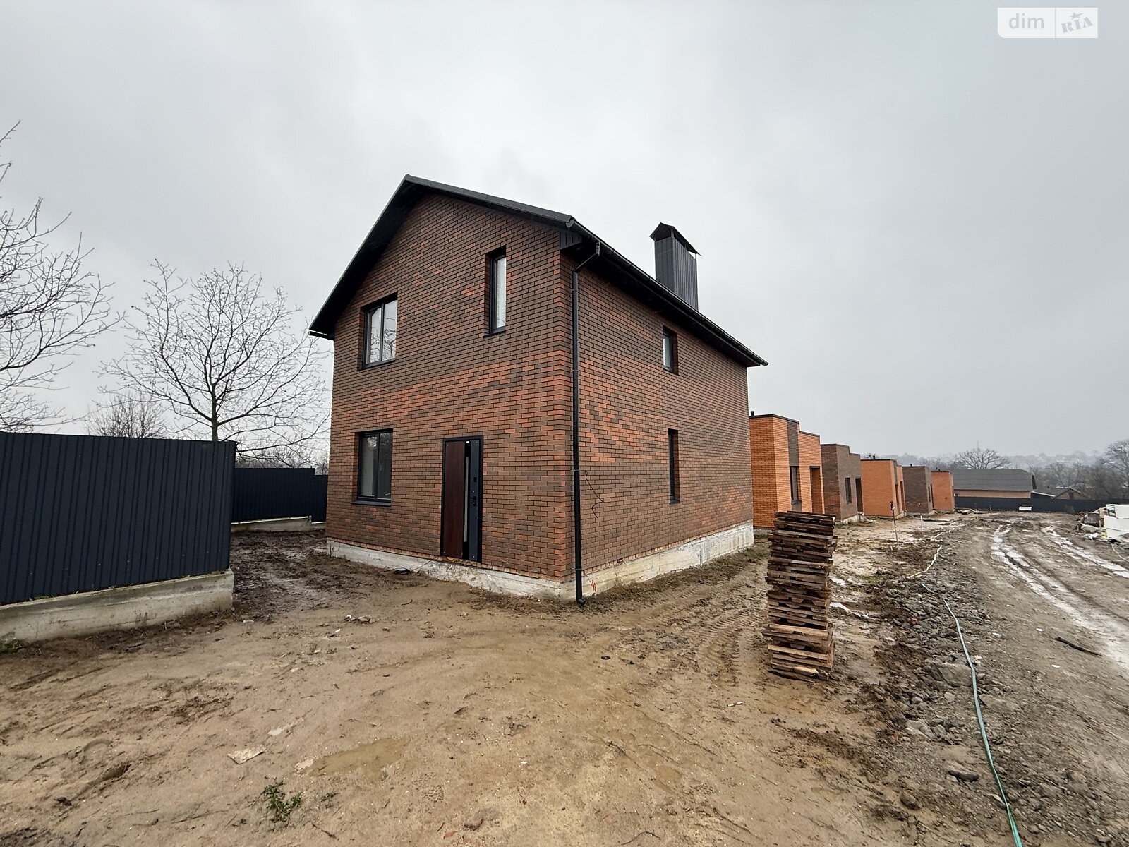 двухэтажный дом, 105 кв. м, кирпич. Продажа в Якушинцах фото 1