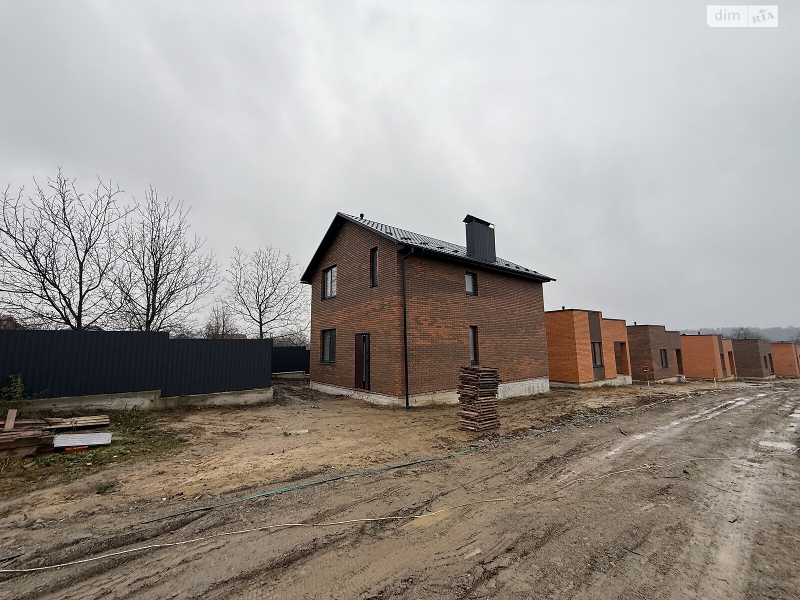 двухэтажный дом, 105 кв. м, кирпич. Продажа в Якушинцах фото 1