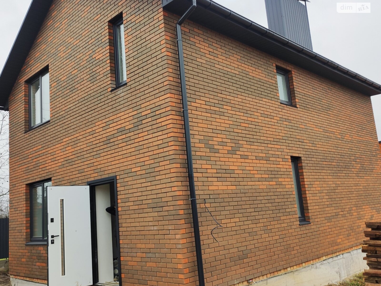 двухэтажный дом, 105 кв. м, кирпич. Продажа в Якушинцах фото 1