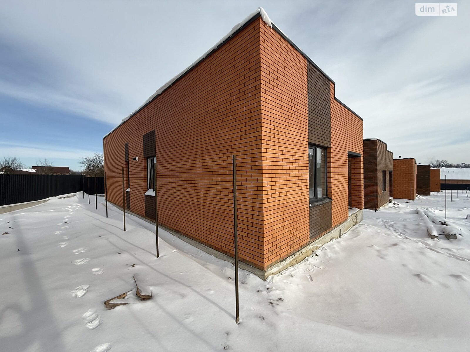 одноэтажный дом с отоплением, 87 кв. м, кирпич. Продажа в Якушинцах фото 1