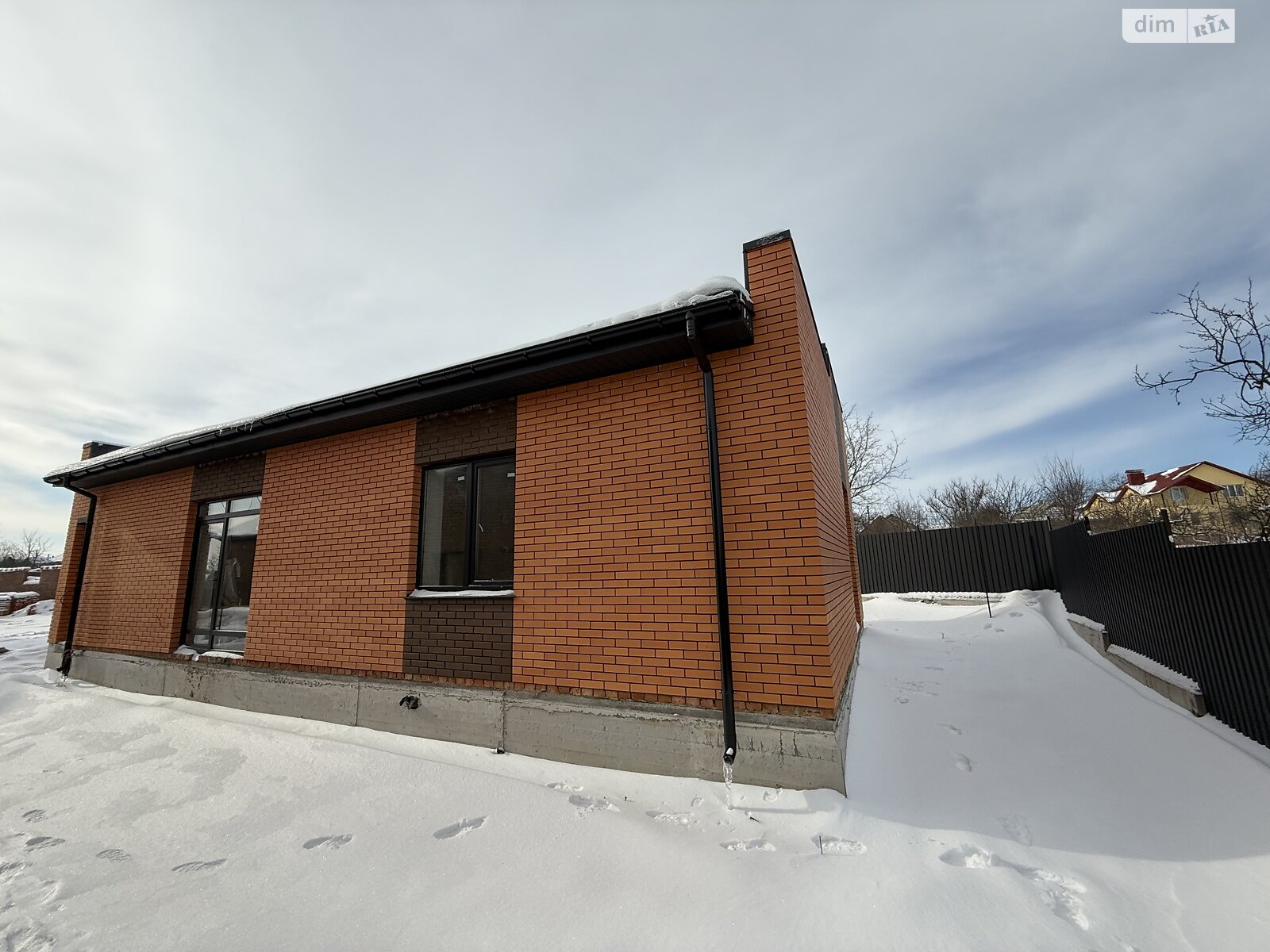 одноэтажный дом с отоплением, 87 кв. м, кирпич. Продажа в Якушинцах фото 1