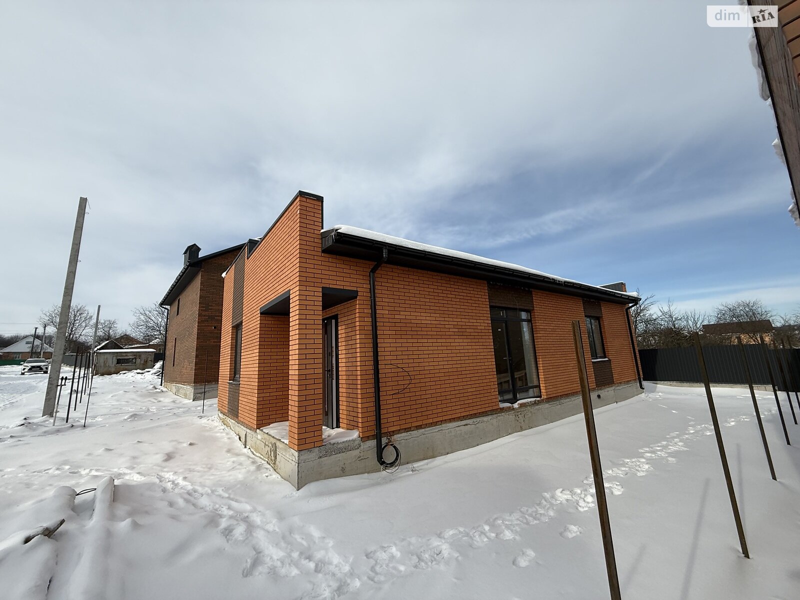 одноэтажный дом с отоплением, 87 кв. м, кирпич. Продажа в Якушинцах фото 1