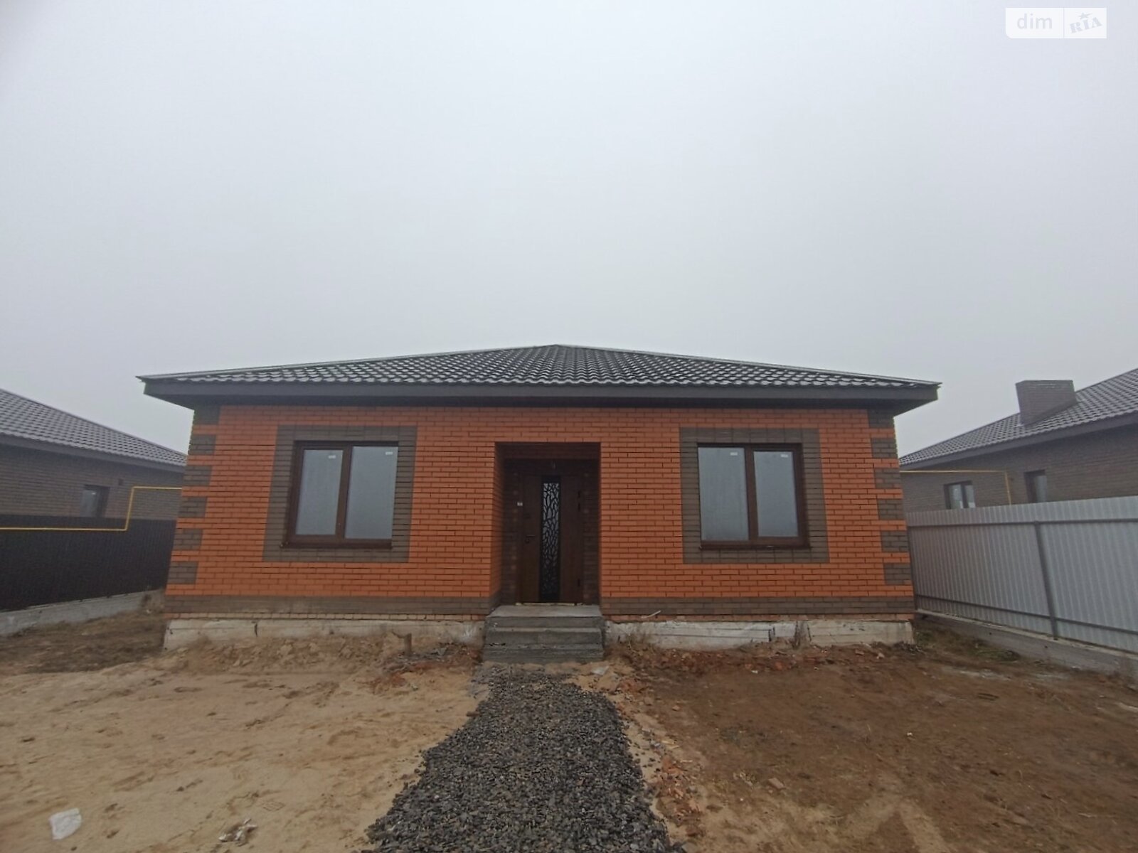 одноэтажный дом с отоплением, 105 кв. м, кирпич. Продажа в Якушинцах фото 1 одноэтажный дом с отоплением, 105 кв. м, кирпич. Продажа в Якушинцах фото 1