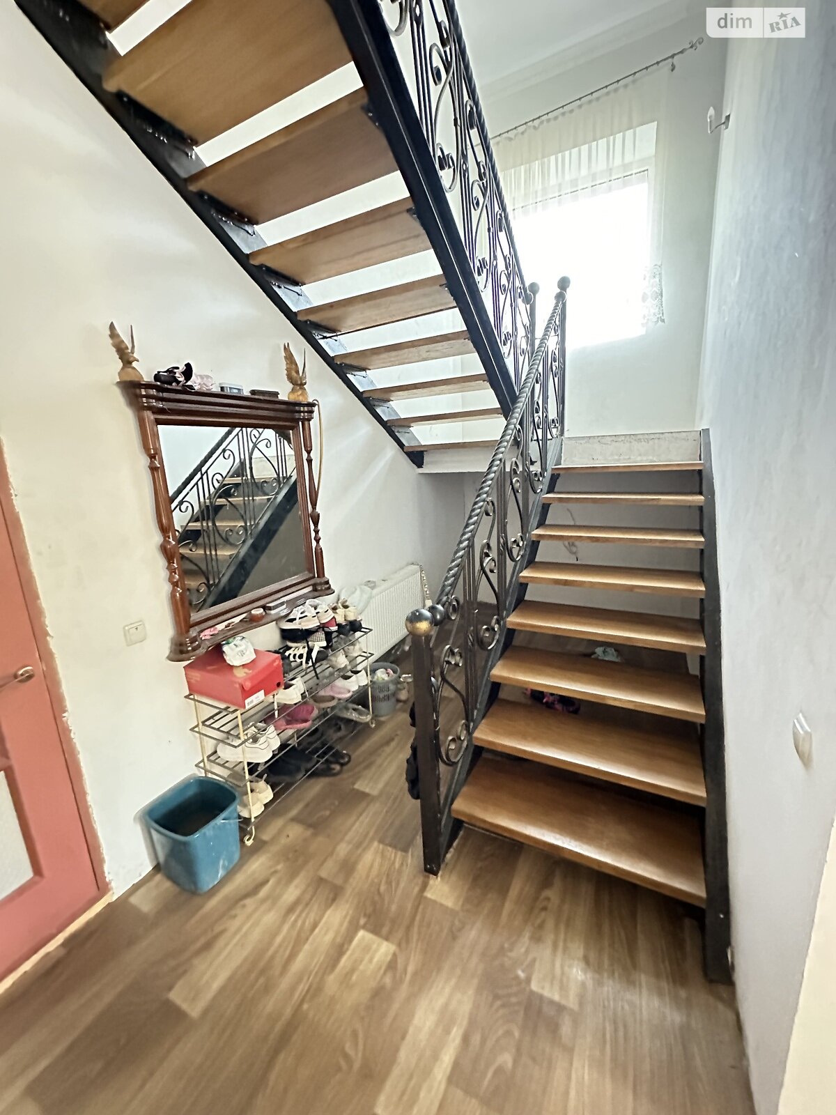 трехэтажный дом с верандой, 330 кв. м, кирпич. Продажа в Якушинцах фото 1 трехэтажный дом с верандой, 330 кв. м, кирпич. Продажа в Якушинцах фото 1