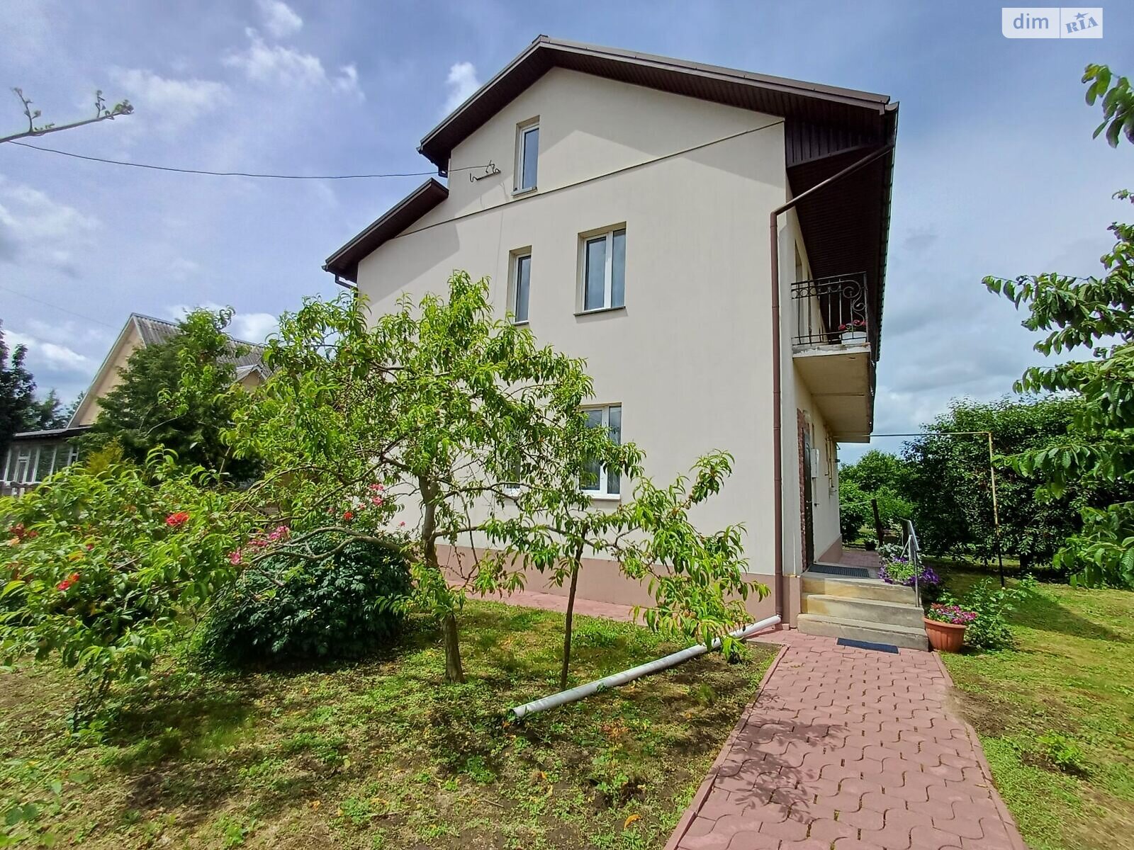 двухэтажный дом с балконом, 164 кв. м, кирпич. Продажа в Якушинцах фото 1 двухэтажный дом с балконом, 164 кв. м, кирпич. Продажа в Якушинцах фото 1
