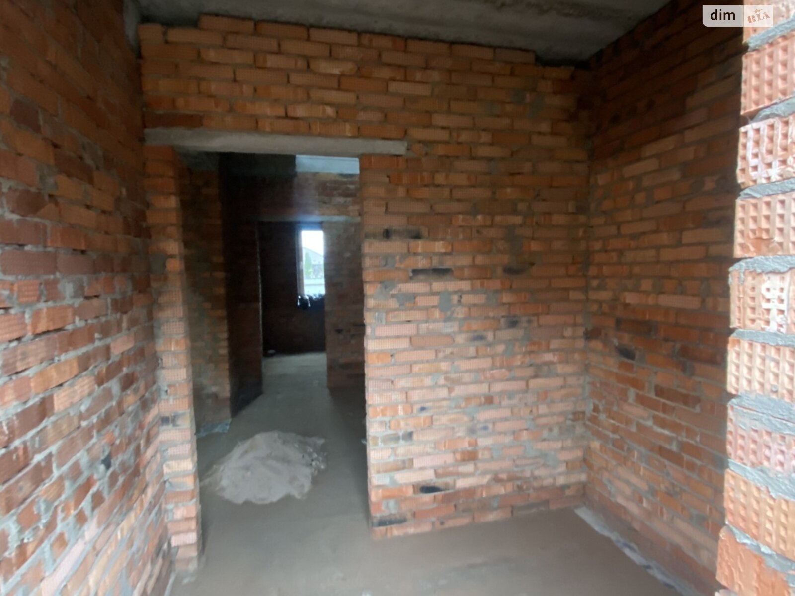 двухэтажный дом, 97 кв. м, кирпич. Продажа в Прибужскому фото 1