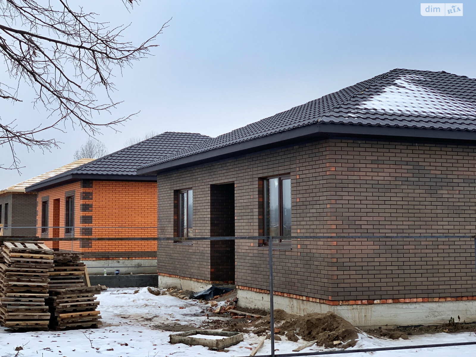 одноэтажный дом, 100 кв. м, кирпич. Продажа в Якушинцах фото 1 одноэтажный дом, 100 кв. м, кирпич. Продажа в Якушинцах фото 1