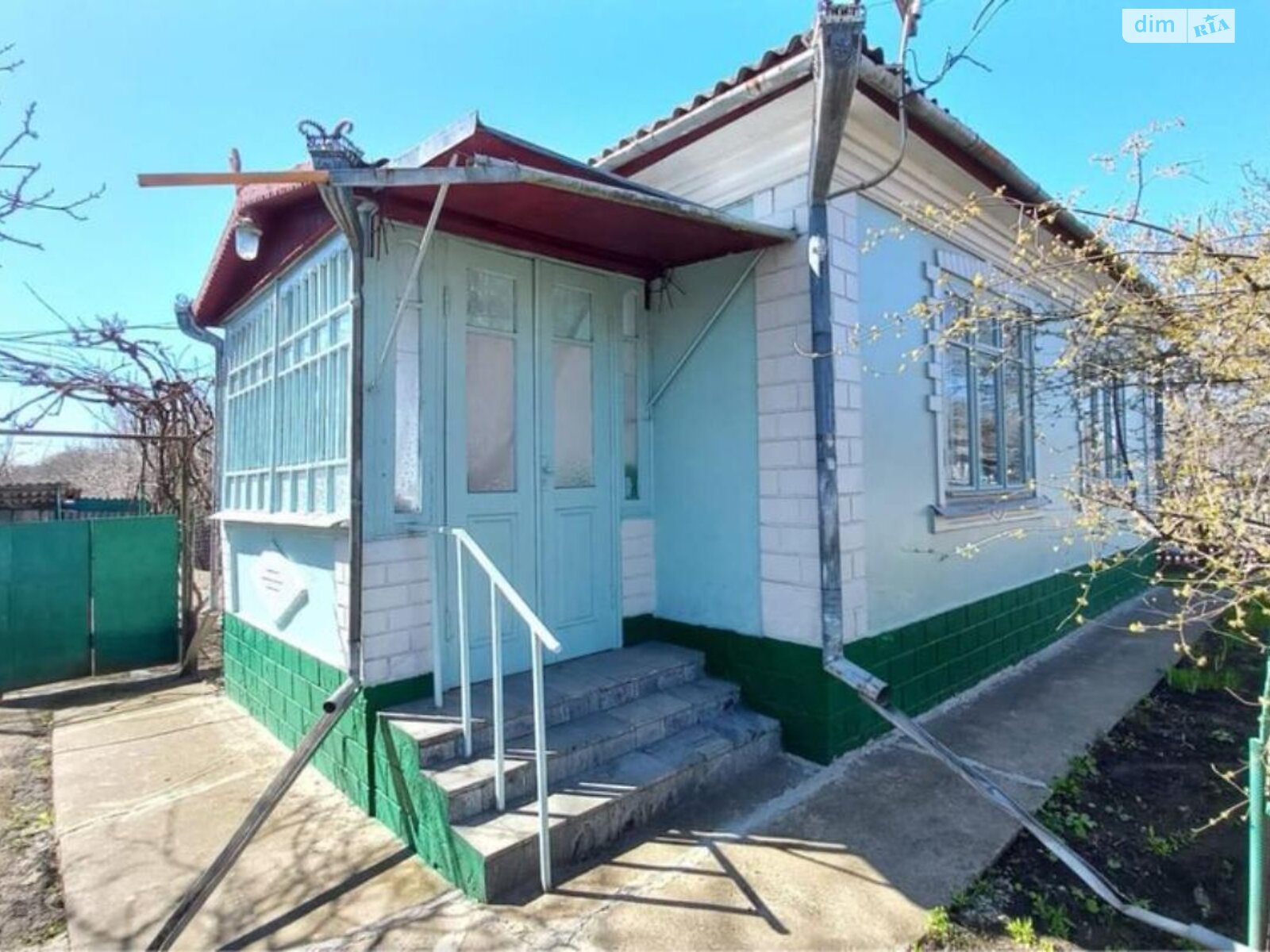 одноэтажный дом с гаражом, 96 кв. м, кирпич. Продажа в Яланце фото 1 одноэтажный дом с гаражом, 96 кв. м, кирпич. Продажа в Яланце фото 1