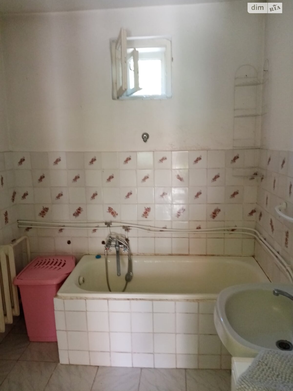 одноэтажный дом, 139.2 кв. м, глинобитный. Продажа в Яноше фото 1 одноэтажный дом, 139.2 кв. м, глинобитный. Продажа в Яноше фото 1