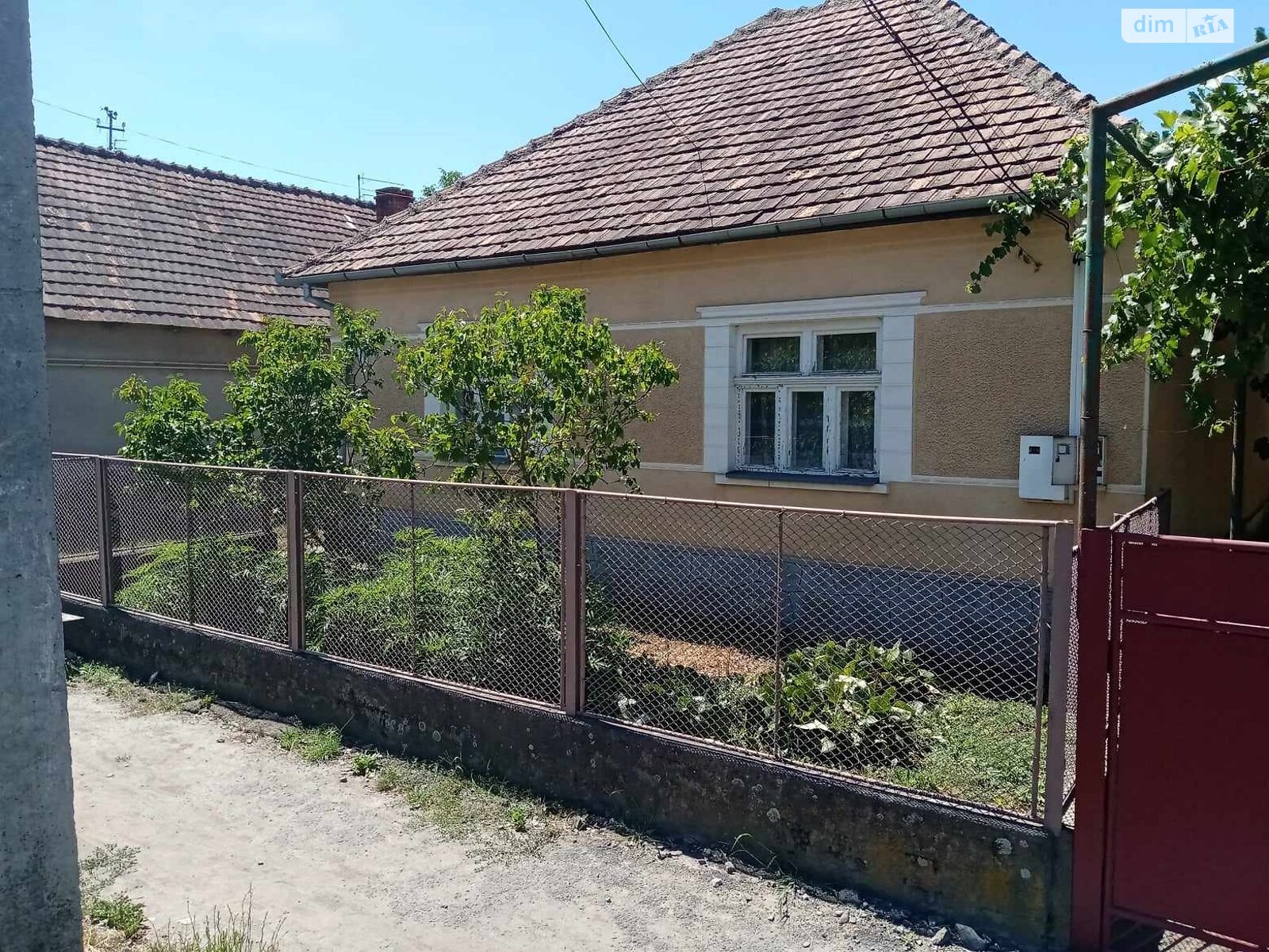 одноэтажный дом, 139.2 кв. м, глинобитный. Продажа в Яноше фото 1 одноэтажный дом, 139.2 кв. м, глинобитный. Продажа в Яноше фото 1