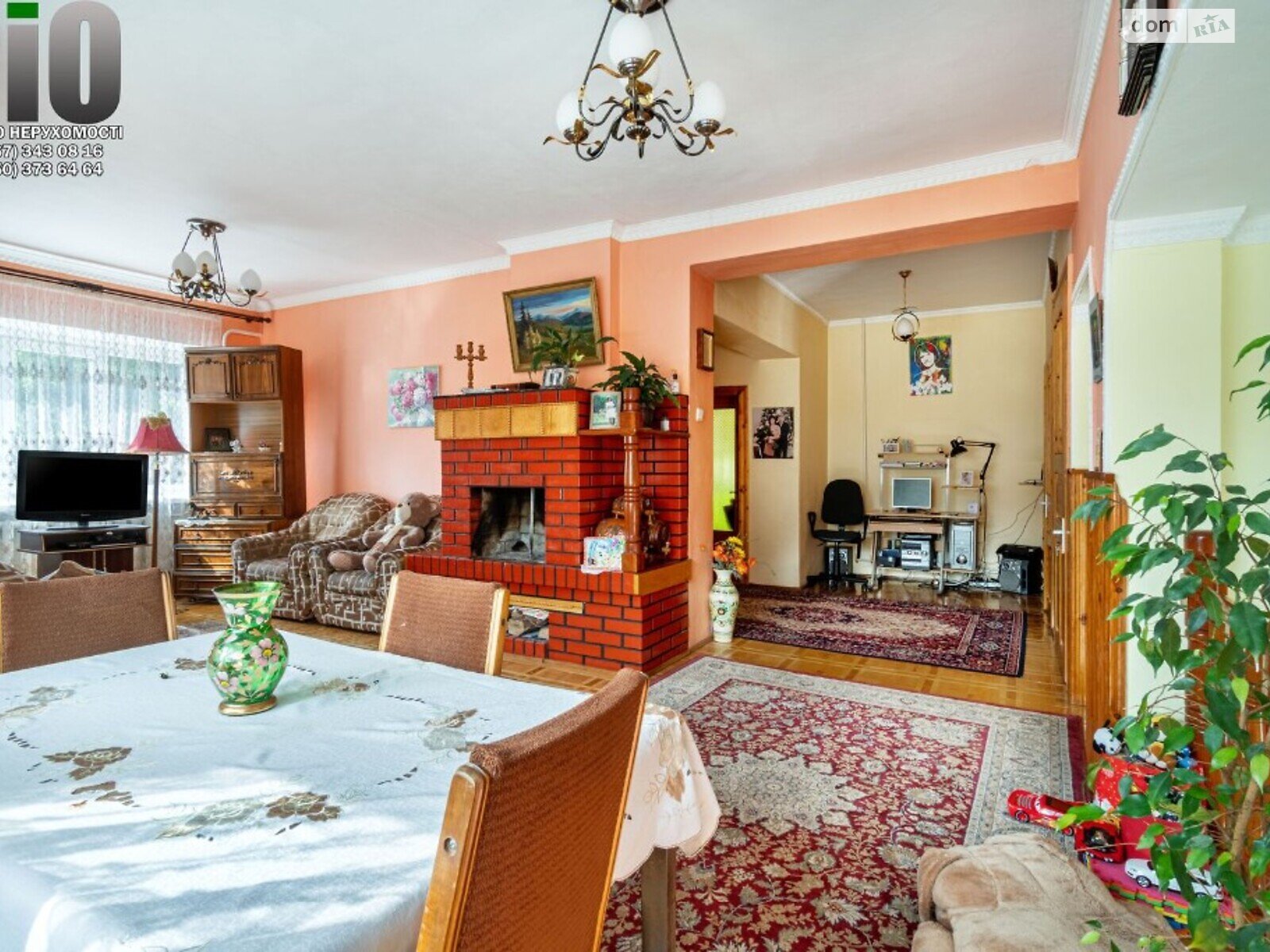 двоповерховий будинок з балконом, 407 кв. м, цегла. Продаж в Яремчі, район Яремче фото 1