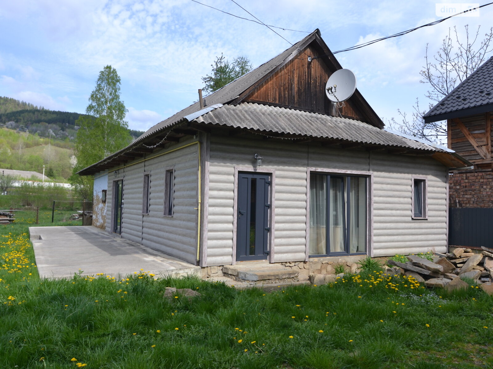 чотириповерховий будинок з верандою, 209.1 кв. м, цегла. Продаж у Яремчі фото 1 чотириповерховий будинок з верандою, 209.1 кв. м, цегла. Продаж у Яремчі фото 1