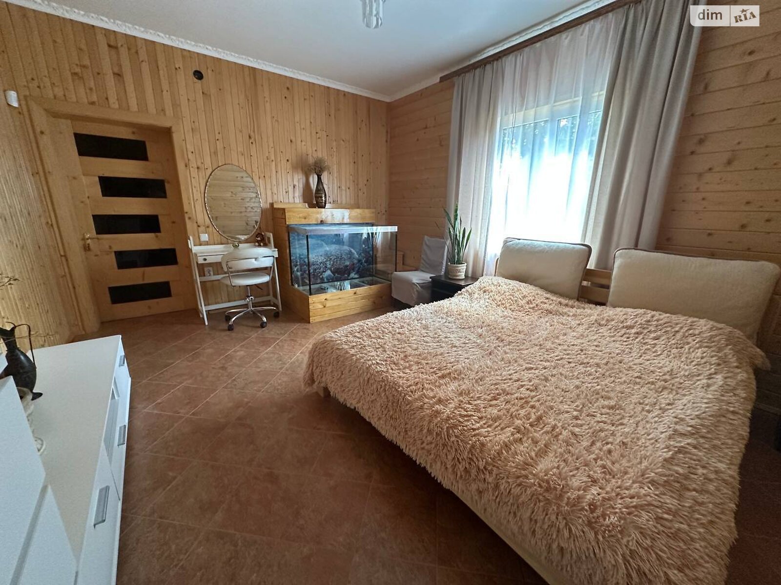 одноэтажный дом с отоплением, 95.8 кв. м, дерево и кирпич. Продажа в Яремче фото 1