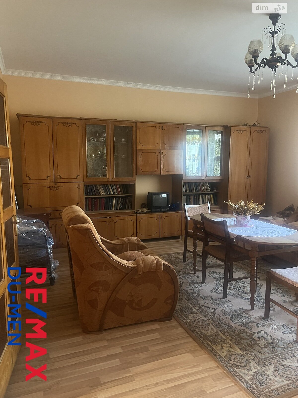 двухэтажный дом с отоплением, 157.44 кв. м, шлакоблок. Продажа в Ясинях фото 1