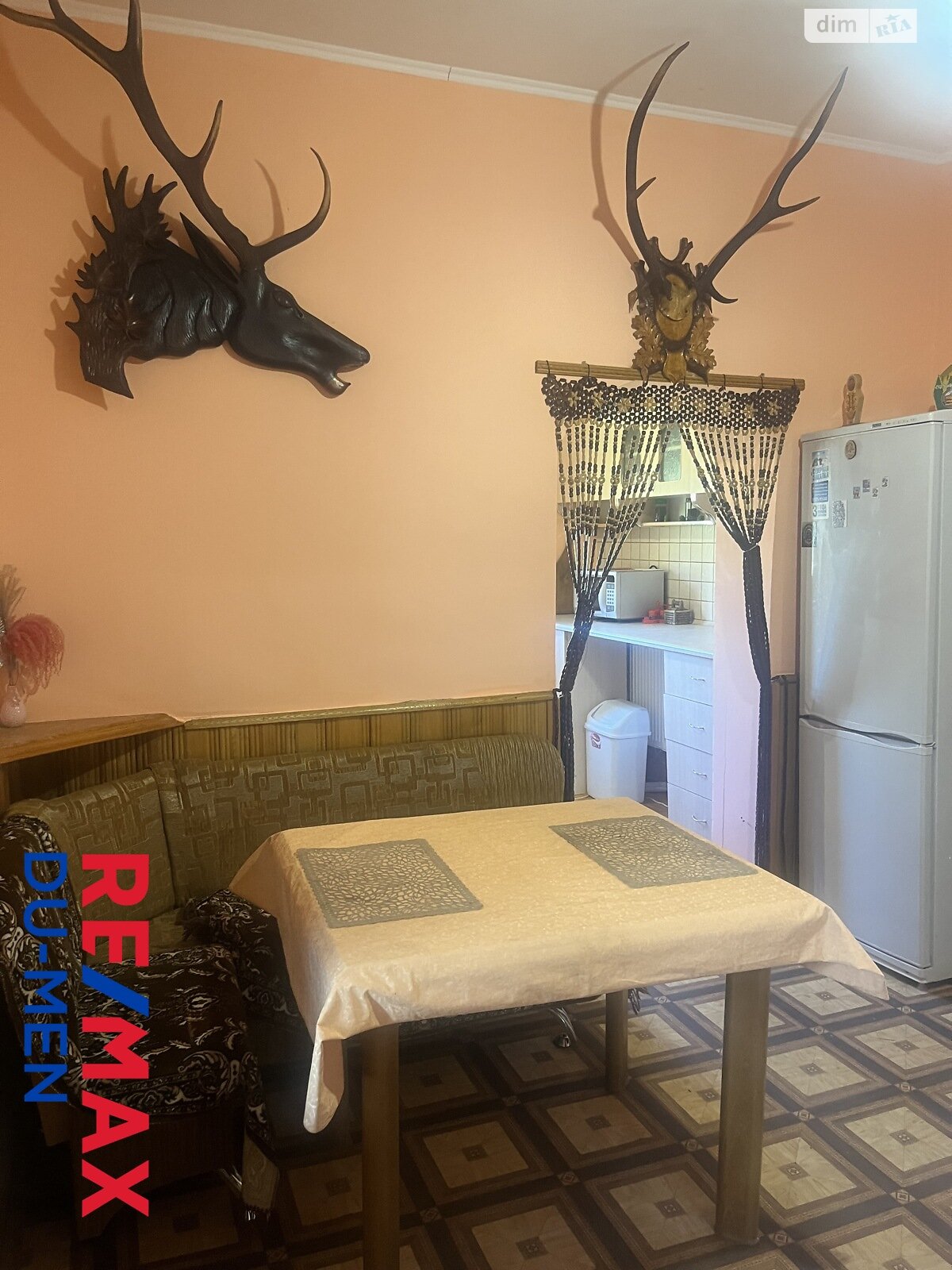 двухэтажный дом с отоплением, 157.44 кв. м, шлакоблок. Продажа в Ясинях фото 1