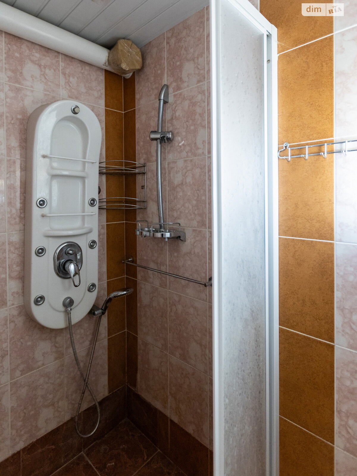 трехэтажный дом, 146.1 кв. м, кирпич. Продажа в Ясногородке фото 1 трехэтажный дом, 146.1 кв. м, кирпич. Продажа в Ясногородке фото 1