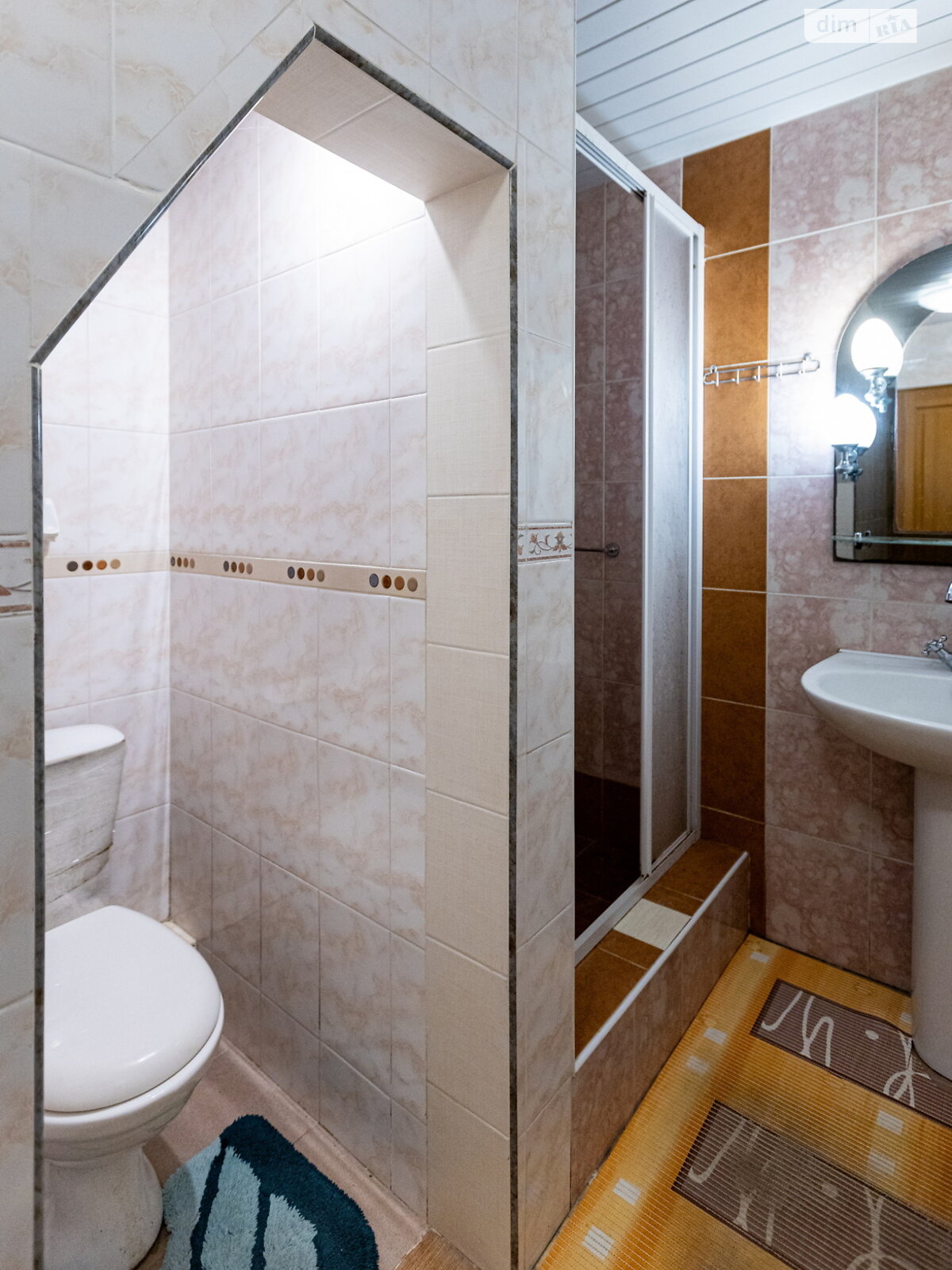 трехэтажный дом, 146.1 кв. м, кирпич. Продажа в Ясногородке фото 1 трехэтажный дом, 146.1 кв. м, кирпич. Продажа в Ясногородке фото 1