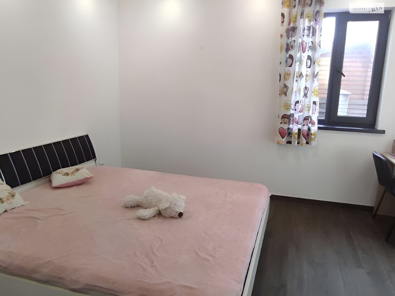 двухэтажный дом, 295 кв. м, кирпич. Продажа в Юровке фото 1 двухэтажный дом, 295 кв. м, кирпич. Продажа в Юровке фото 1
