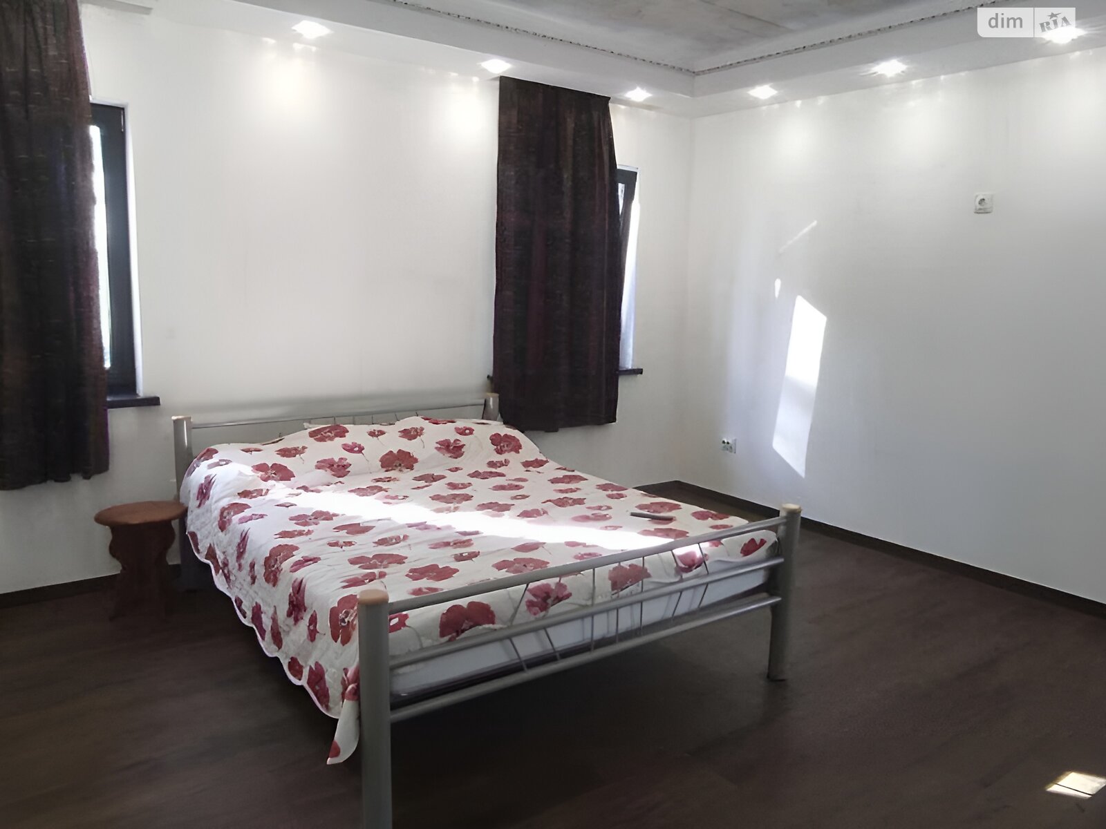 двухэтажный дом, 295 кв. м, кирпич. Продажа в Юровке фото 1 двухэтажный дом, 295 кв. м, кирпич. Продажа в Юровке фото 1