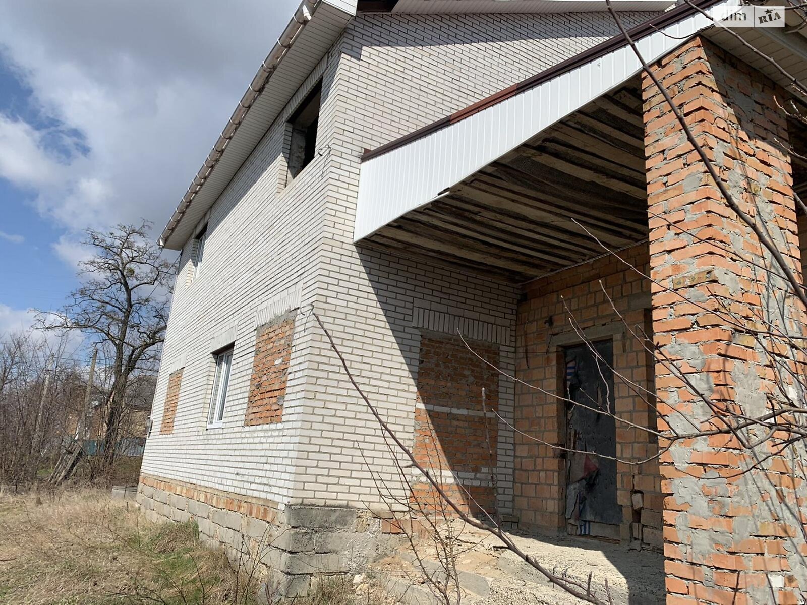двухэтажный дом, 230 кв. м, кирпич. Продажа в Юровке фото 1