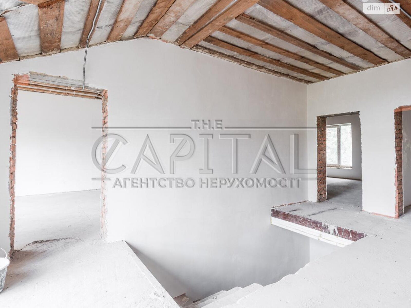 трехэтажный дом, 316.5 кв. м, кирпич. Продажа в Юровке фото 1