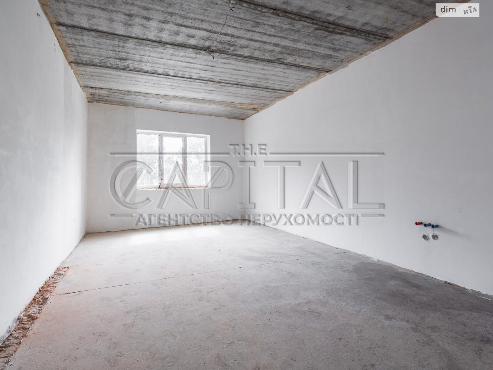 трехэтажный дом с гаражом, 316.4 кв. м, кирпич. Продажа в Юровке фото 1