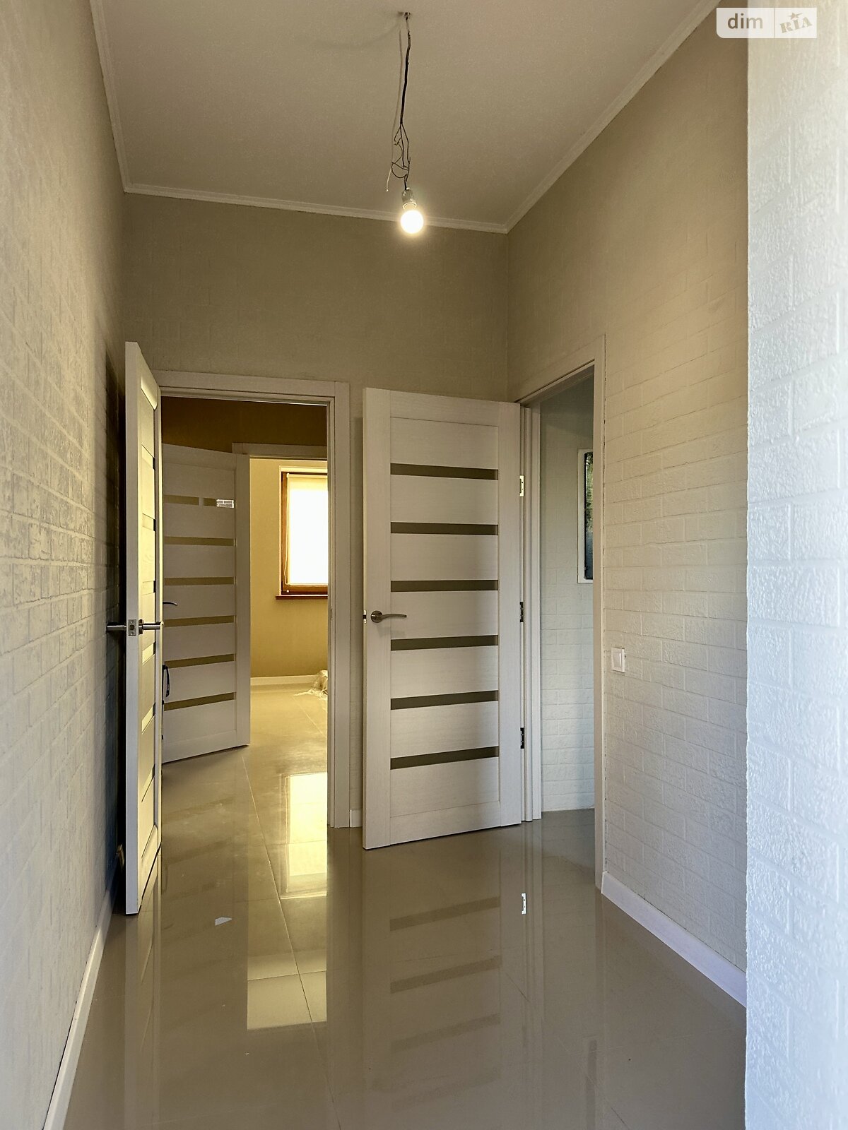 двухэтажный дом с верандой, 133.4 кв. м, пеноблок. Продажа в Юровке фото 1