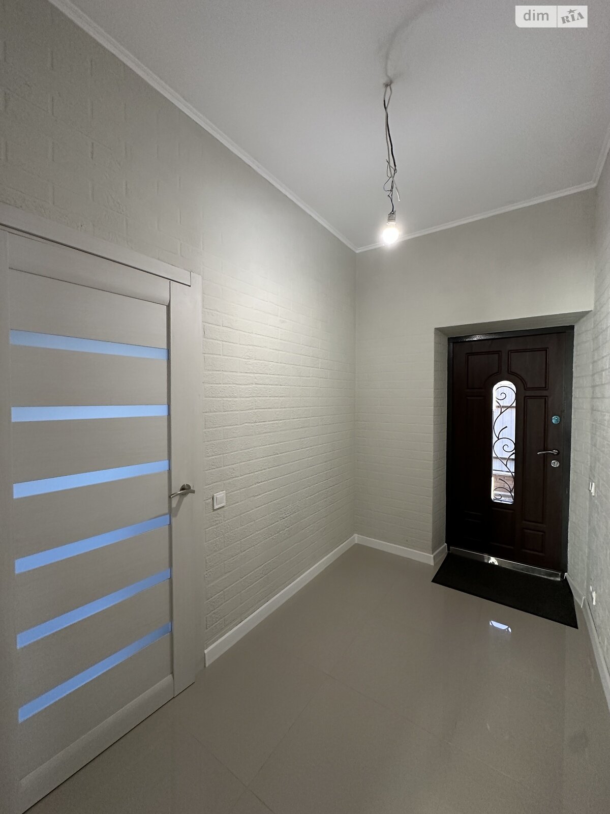 двухэтажный дом с верандой, 133.4 кв. м, пеноблок. Продажа в Юровке фото 1