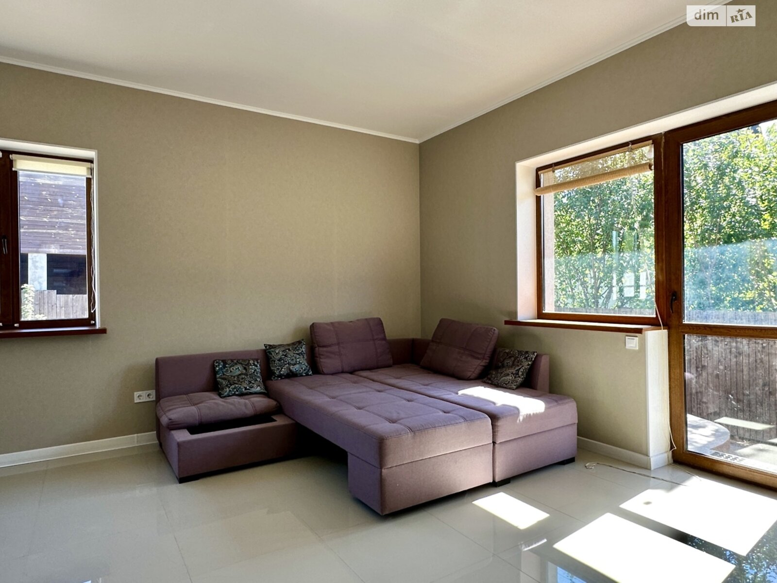 двухэтажный дом с верандой, 133.4 кв. м, пеноблок. Продажа в Юровке фото 1