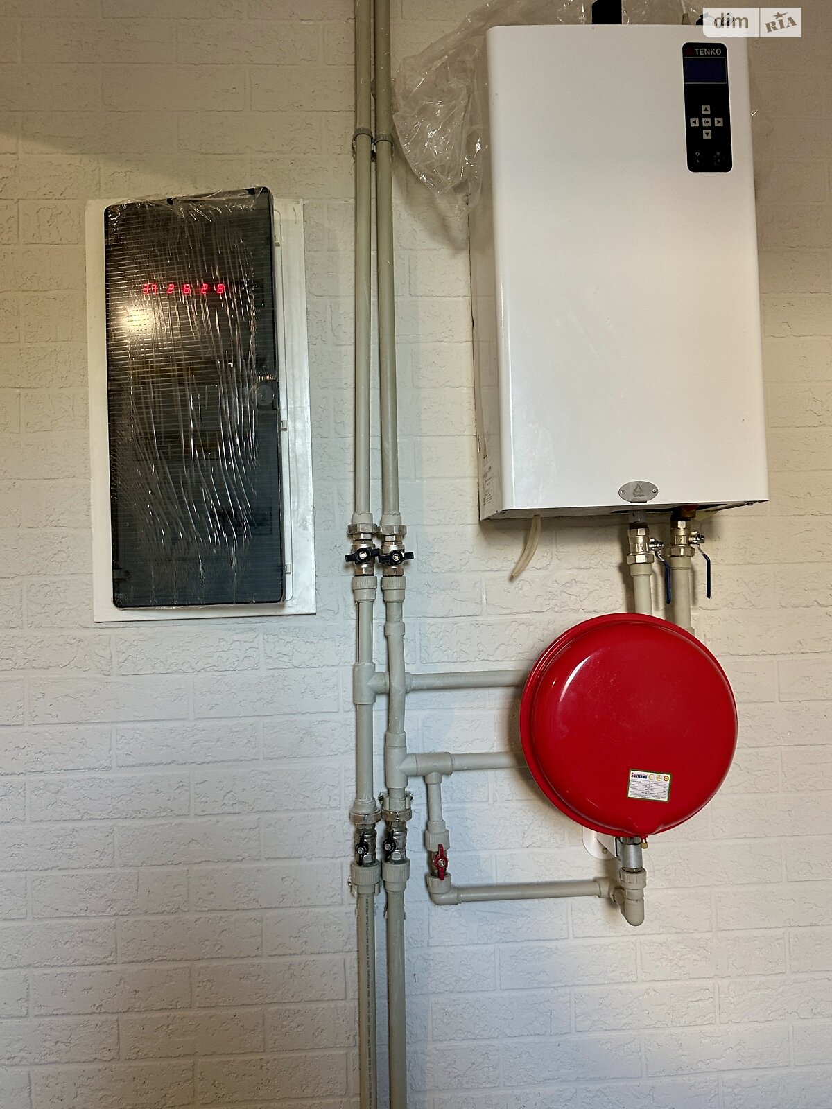 двухэтажный дом с верандой, 133.4 кв. м, пеноблок. Продажа в Юровке фото 1