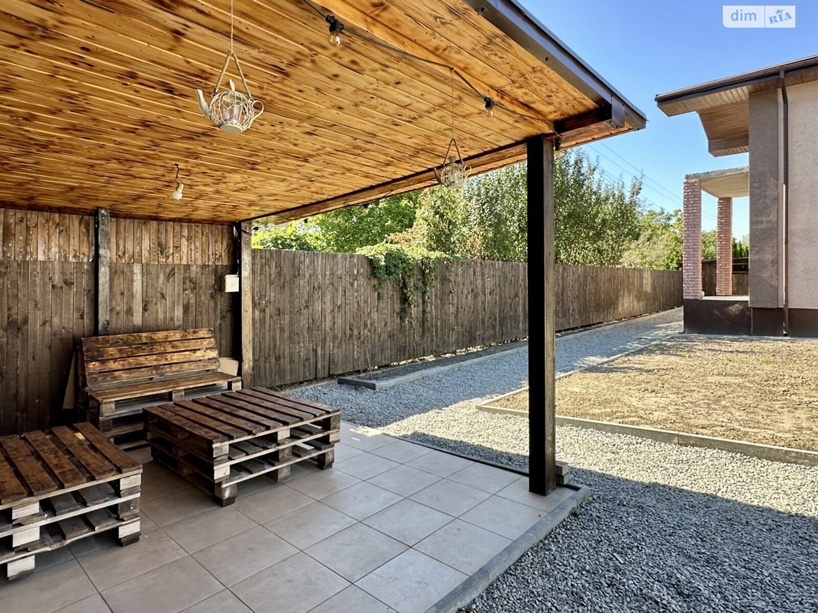 двухэтажный дом с верандой, 133.4 кв. м, пеноблок. Продажа в Юровке фото 1