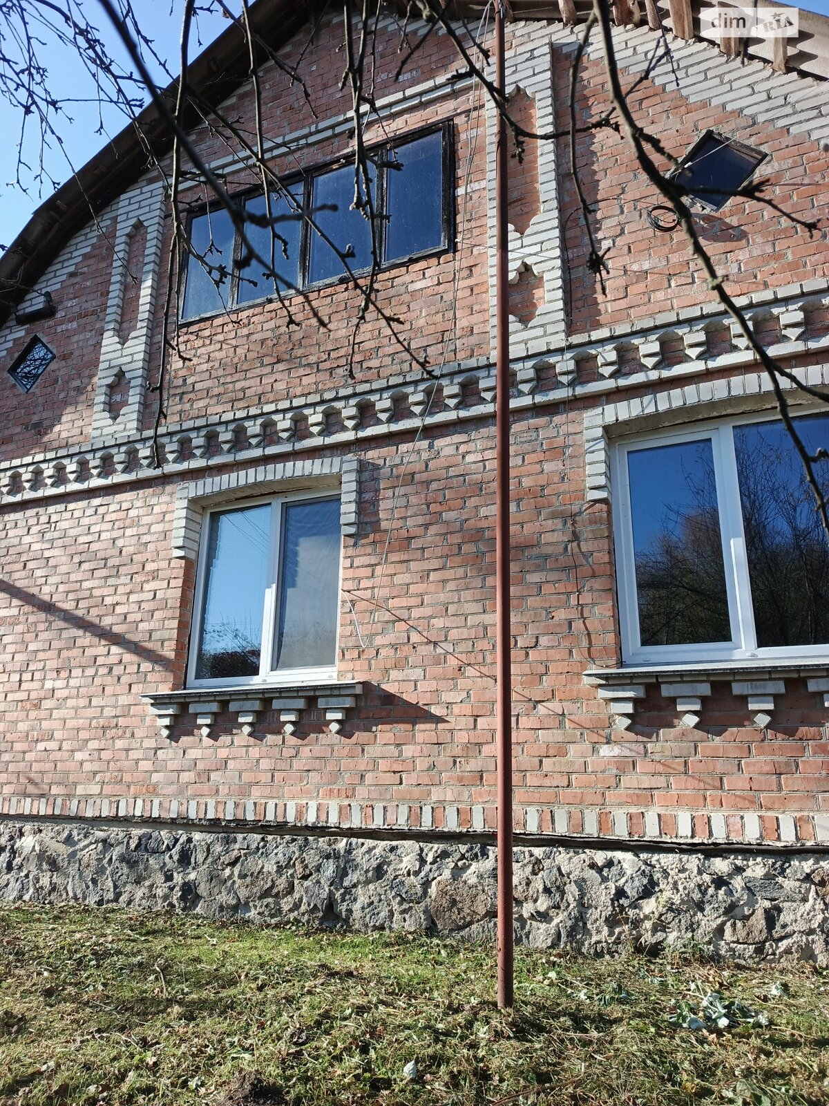 одноэтажный дом, 100 кв. м, кирпич. Продажа в Юзвине фото 1